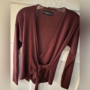 Abercrombie & Fitch soft A&F Cozy - burgundy wrap sweater - size XS
